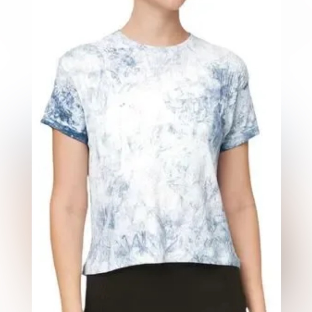 Lululemon Train to Be Blue Short Sleeve Tie Dye Tee